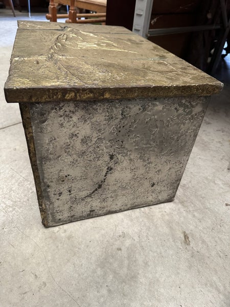 Beaten Brass Wood Box Carousel 10