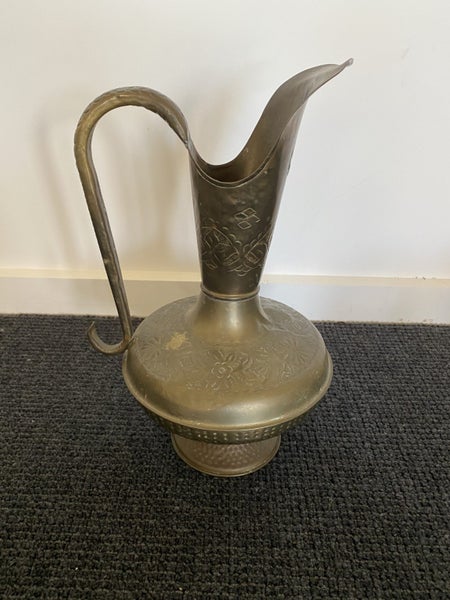 Beaten Decorative Brass Jug/Vase Carousel 8