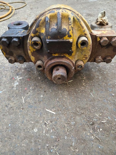 Hydraulic pump62863219934594112