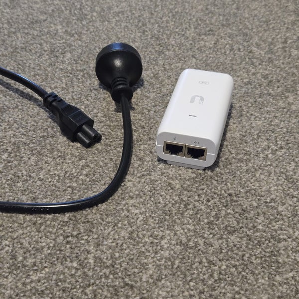 Ubiquiti U-POE-af Passive PoE Injector Carousel 2