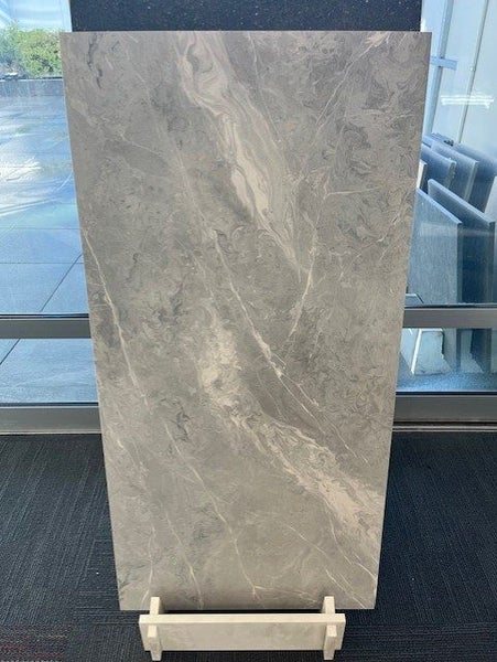 LARGE ITALIAN FEATURE TILES 590X1175 - 5 TILES/3.46m2 - $1 NO RES! Carousel 2