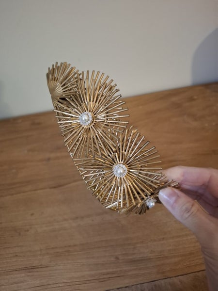Stephanie Browne headpiece gold wedding rrp$500+ Carousel 2