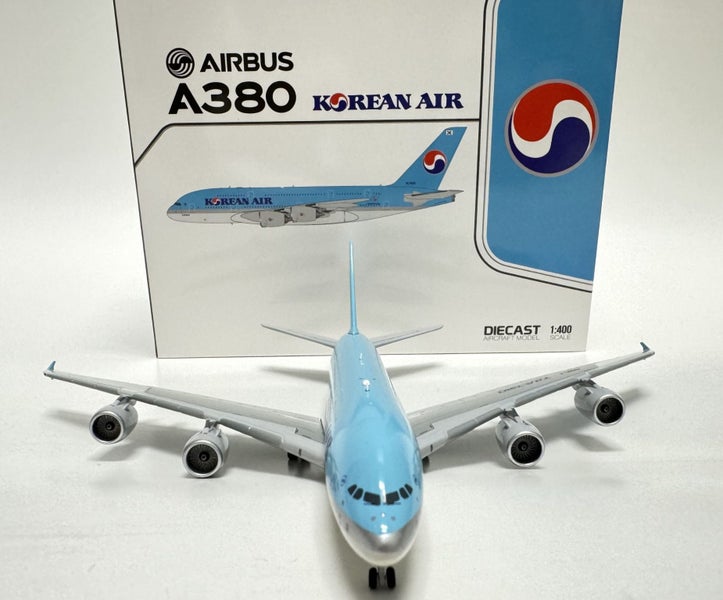Korean Air A380-800 1:400 Carousel 2