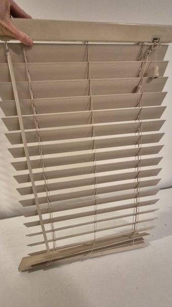 VERTICAL BLINDS x 2 Carousel 1
