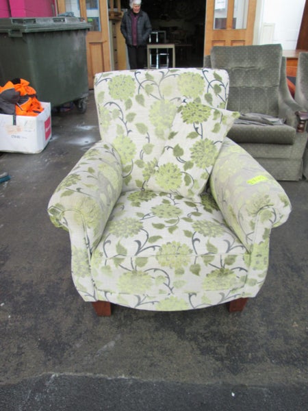 1277 SUPER COMFY OCCASIONAL CHAIR Carousel 1