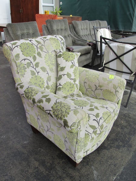 1277 SUPER COMFY OCCASIONAL CHAIR Carousel 2