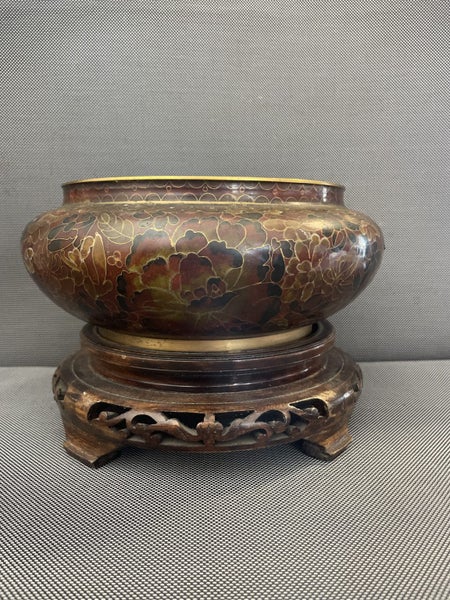 Large Cloisonne Bowl with Stand Carousel 1