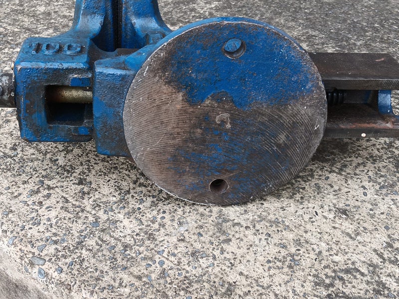 Venlic 100 Engineers Vice Carousel 9