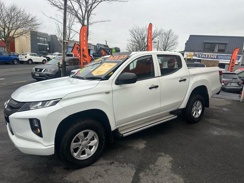 2019 Mitsubishi Triton DC GLX 4WD 6AT 2.4D62865835995010113