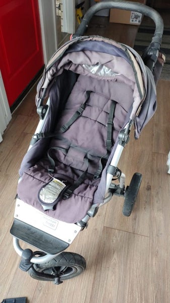 Mountain buggy pram Carousel 1
