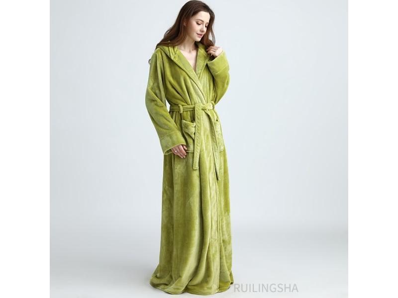 Lovers Extra Long Hooded Warm Flannel Bathrobe Winter Women Men Plus Size Thick Carousel 1