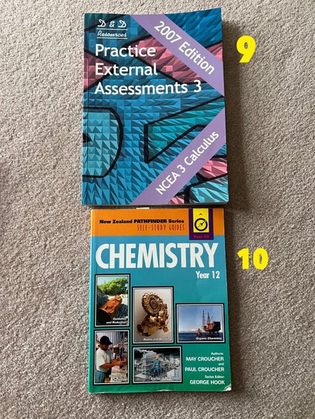 Assorted Yr 11/12/13 NCEA Lvl 1/2/3 Maths Algebra Calculus Chemistry Study Book Carousel 2