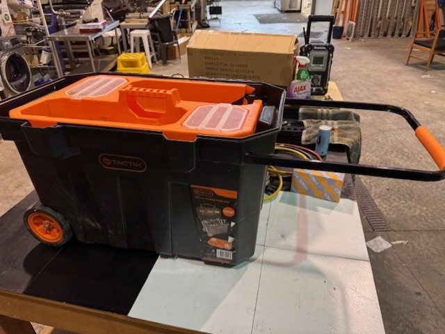 Tactix 750mm Mobile Tool Box Carousel 2
