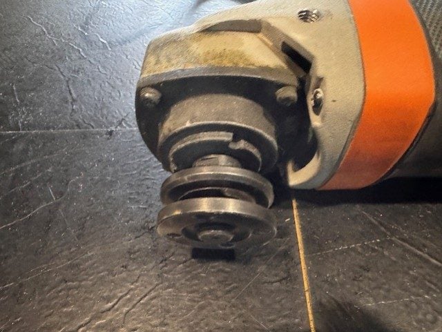 Black & Decker KG1200-XE 125mm Grinder Carousel 2