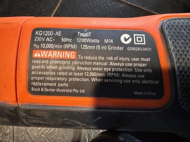 Black & Decker KG1200-XE 125mm Grinder Carousel 3