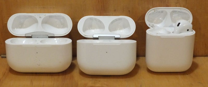 **$1 RESERVE** 20x AIRPODS (BULK LISTING) INCOMPLETE OR EMPTY SETS - UNTESTED Carousel 2