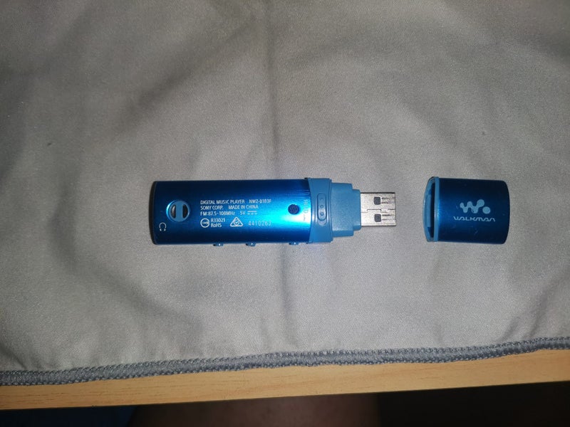 Sony NWZ-B183F MP3 Walkman (Blue ) - 4GB $1 RESERVE Carousel 1