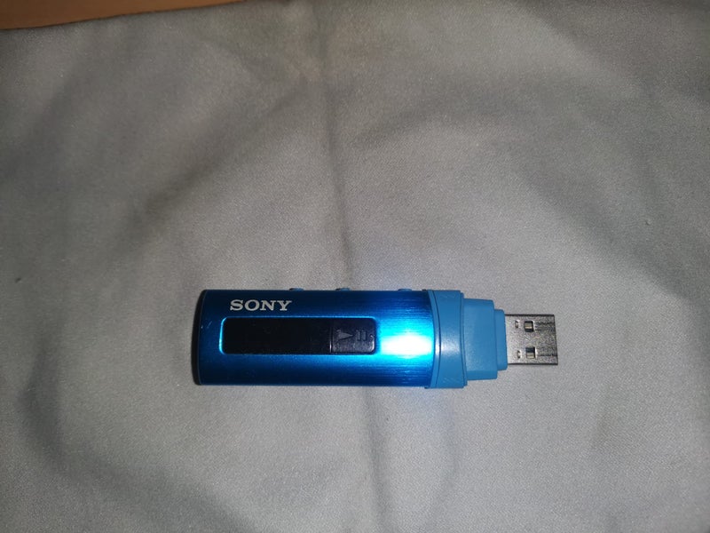 Sony NWZ-B183F MP3 Walkman (Blue ) - 4GB $1 RESERVE Carousel 3