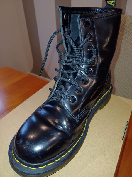 Dr Martens boots, UK 5/EU 38, excellent condition Carousel 4