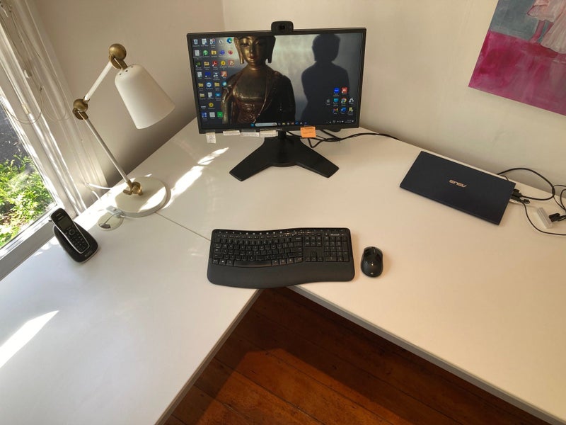 Office desk - L-shaped Carousel 2