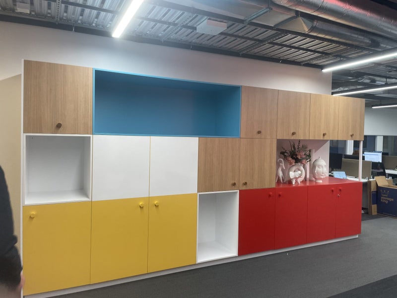 Wall cabinet Carousel 1