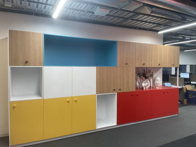 Wall cabinet Carousel 2