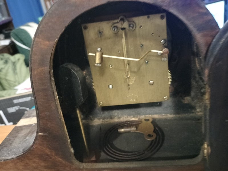 "Empire" Vintage clock Carousel 2
