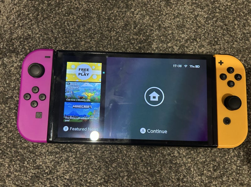 Nintendo Switch OLED + Joycons Carousel 2