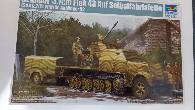 1/35 Trumpeter 3.7cm Flak Selbstfahrlafette Carousel 1