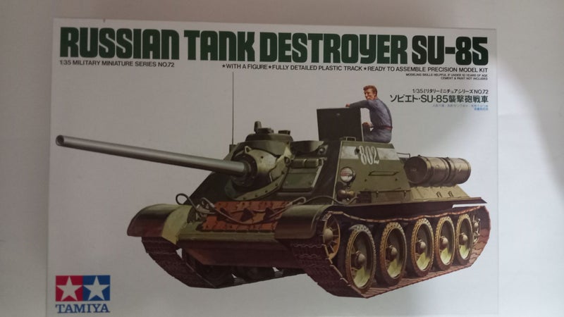 1/35 Tamiya Russian SU-85 Carousel 1