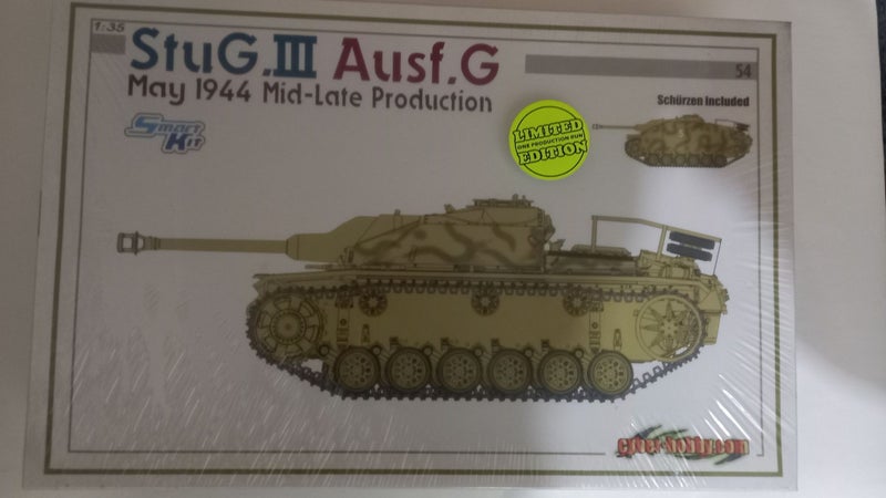 1/35 Cyber-Hobby Stug III Ausf.G Carousel 1