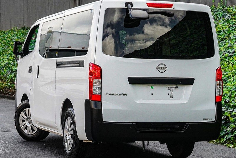2022 Nissan NV350 6 Seater 5 Door Petrol Auto62854327646081114