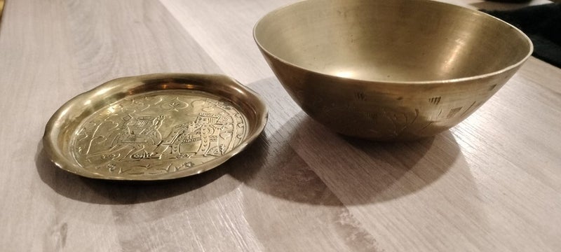 Vintage Brass items Carousel 1