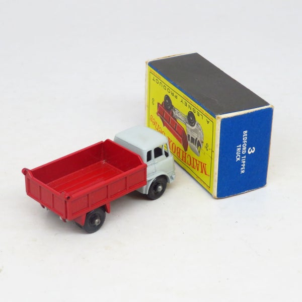 Matchbox - 3 Bedford Tipper RED back - Boxed Vintage Lesney Carousel 2