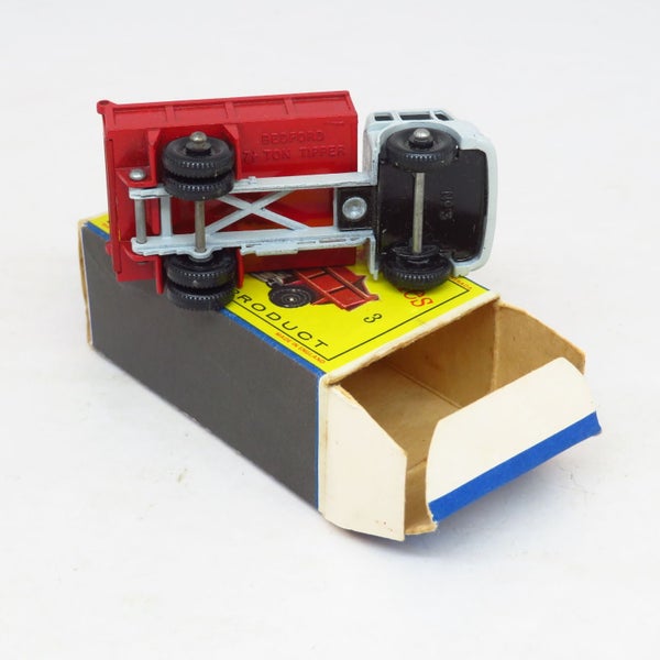Matchbox - 3 Bedford Tipper RED back - Boxed Vintage Lesney Carousel 4