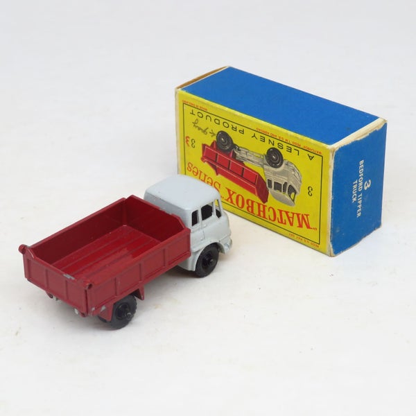 Matchbox - 3 Bedford Tipper MAROON back - Boxed Vintage Lesney Carousel 2