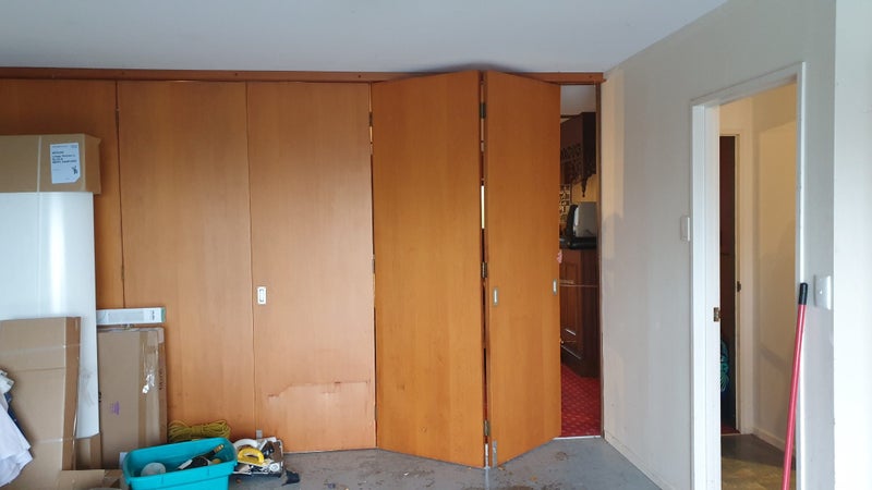 8 Full height rimu doors Carousel 1