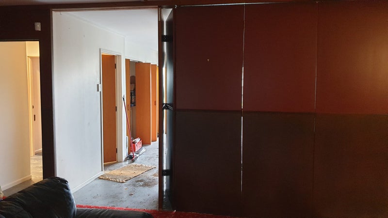 8 Full height rimu doors Carousel 2