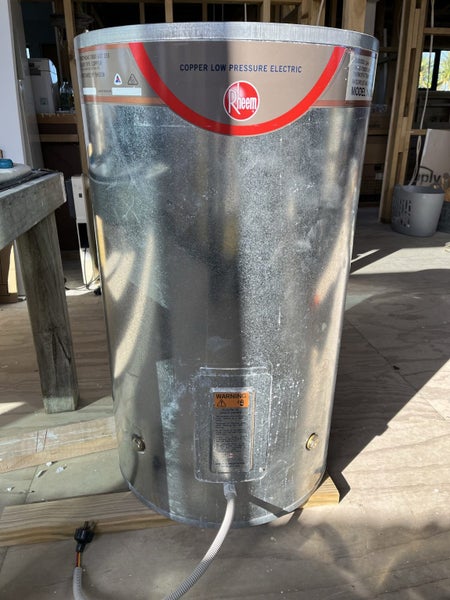 Rheem low pressure 135L hot water cylinder Carousel 2