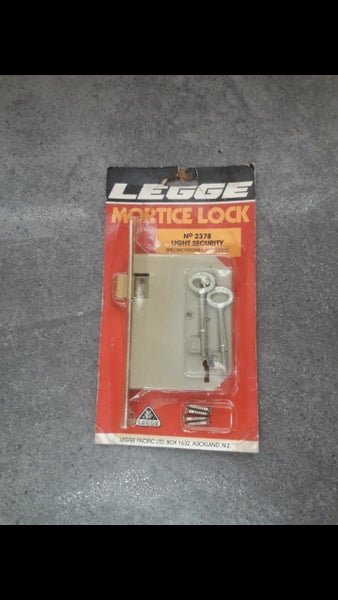 Legge Latch and Deadlock. Carousel 1
