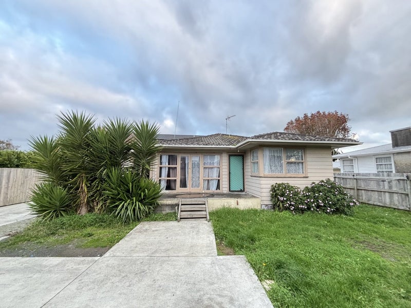 Image 1 of 20