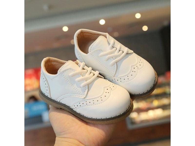 Kids Flat Shoes School Girls Princess PU Leather Non-Slip Retro Carousel 1