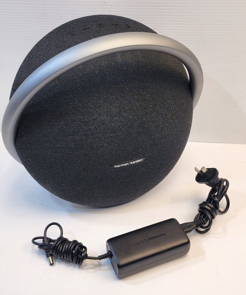 Harmon Kardon Onyx Studio 7 Speaker Carousel 1