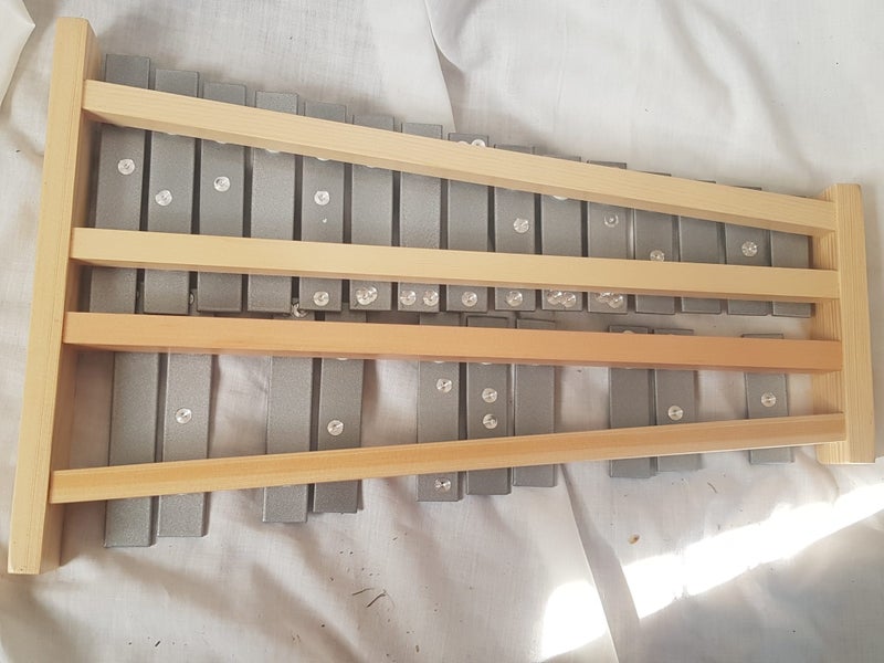 Xylophone. (Glockenspiel) Sounds great. new . good quality. Carousel 2