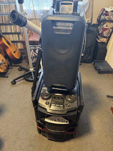 2 karaoke speakers, both need attention. Carousel 1