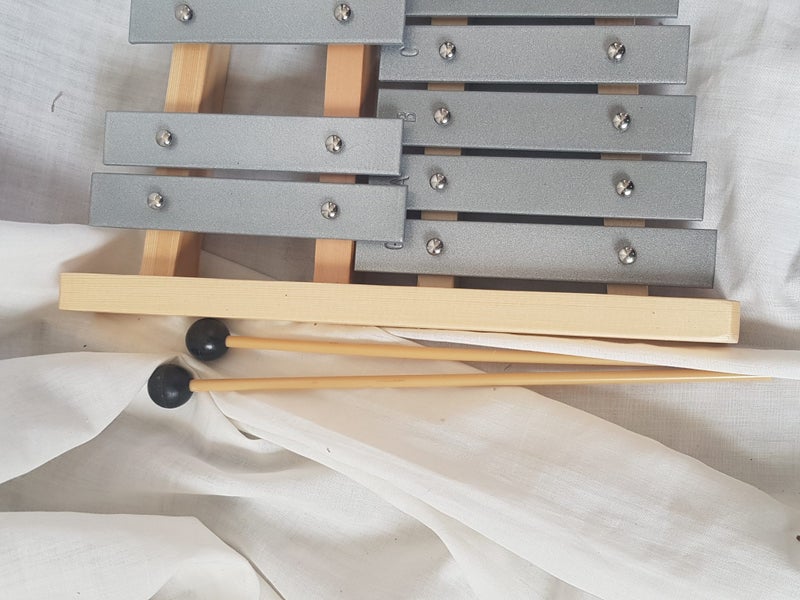 Xylophone. (Glockenspiel) Sounds great. new . good quality. Carousel 4
