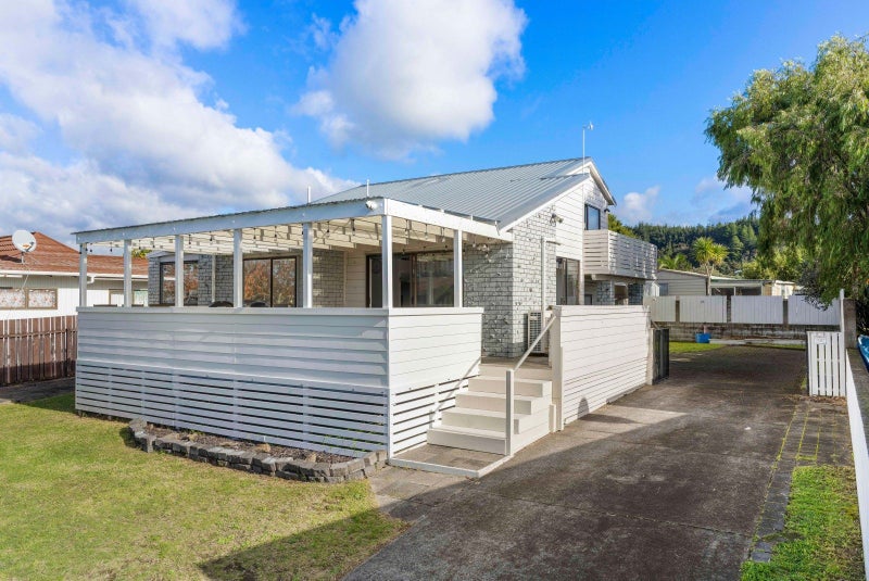 Image 1 of 24