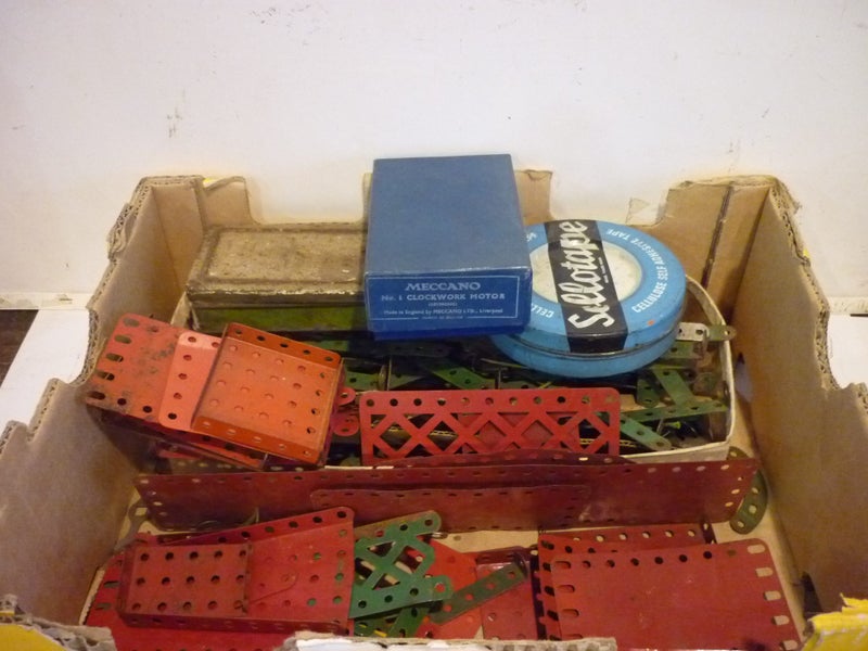 MECCANO ASSORTED LOT & MECCANO MOTOR, WORKING. Carousel 1