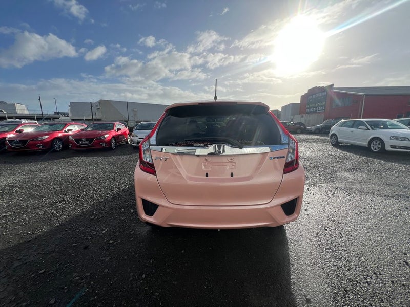 2016 Honda Fit Hybrid F-Package Comfort Edition...62854325989761113
