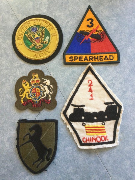 AN AUCTION OF VINTAGE EMBROIDERED MILITARY PATCHES Carousel 1